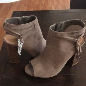 Sandals fo any occasion  brand new